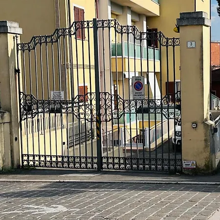 Res Ponte Vecchio 公寓